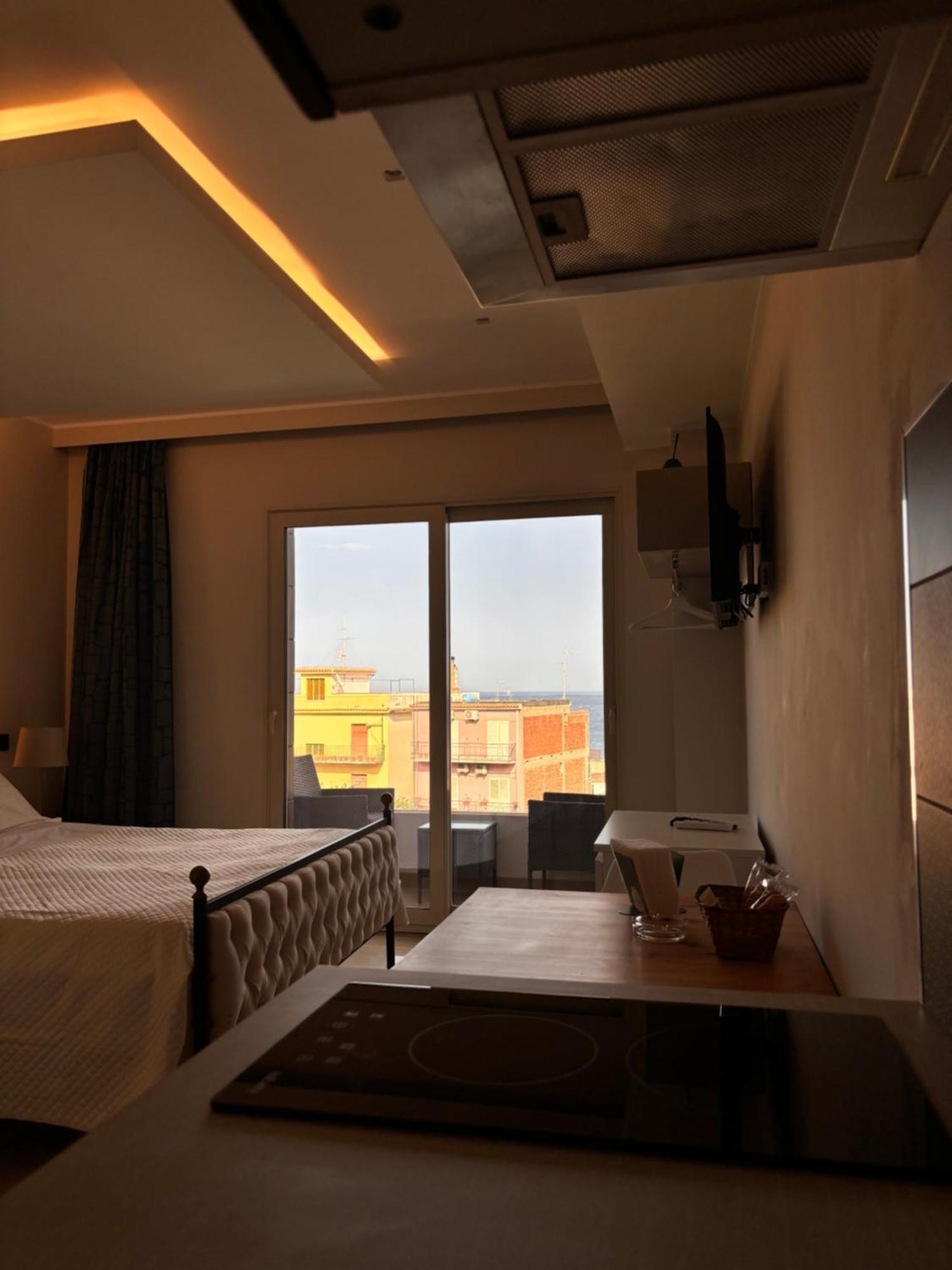 Ig - "Villa Don Antonio" Apartments Giardini Naxos Exterior photo